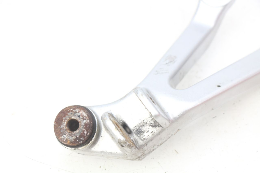 photo de FUSSRASTEN HALTEPLATTEN HINTEN RECHT HONDA CBR RR FIREBLADE 900 (1992 - 1994)