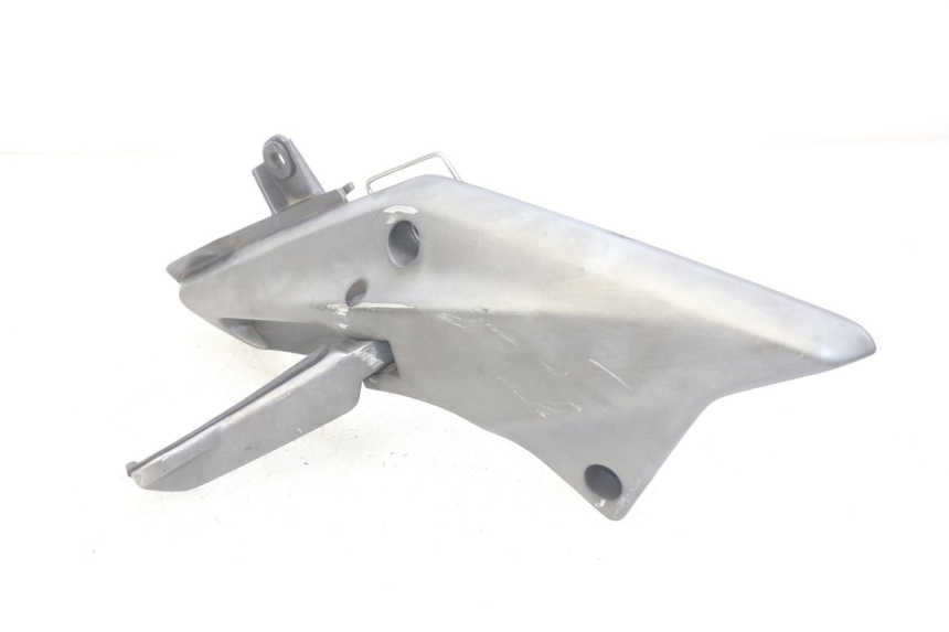 photo de RECHTE HINTERE FUßRASTENHALTERUNG HONDA FJS SILVERWING SILVER WING 400 (2009 - 2016)