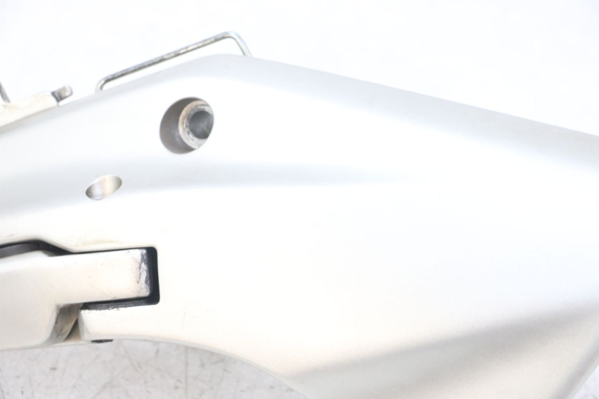 photo de FUSSRASTEN HALTEPLATTEN HINTEN RECHT HONDA FJS SILVERWING SILVER WING 600 (2001 - 2010)
