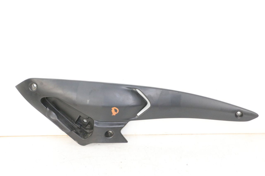 photo de FUSSRASTEN HALTEPLATTEN HINTEN RECHT GILERA NEXUS 300 (2008 - 2013)