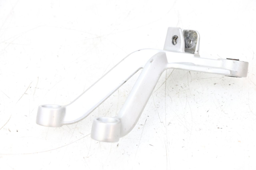 photo de FUSSRASTEN HALTEPLATTEN HINTEN RECHT SUZUKI GSXR GSX-R 1000 (2003 - 2004) - Technische Nahaufnahme