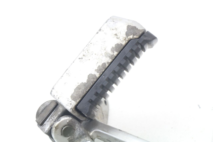 photo de FUSSRASTEN HALTEPLATTEN HINTEN RECHT KAWASAKI GTR 1000 (1994 - 2004)