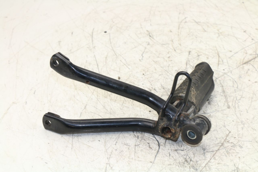 photo de FUSSRASTEN HALTEPLATTEN HINTEN RECHT HONDA CBF 125 (2009 - 2015)