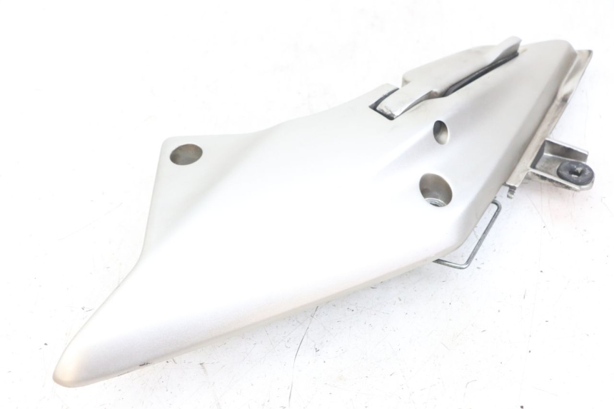 photo de FUSSRASTEN HALTEPLATTEN HINTEN RECHT HONDA FJS SILVERWING SILVER WING 600 (2001 - 2010)