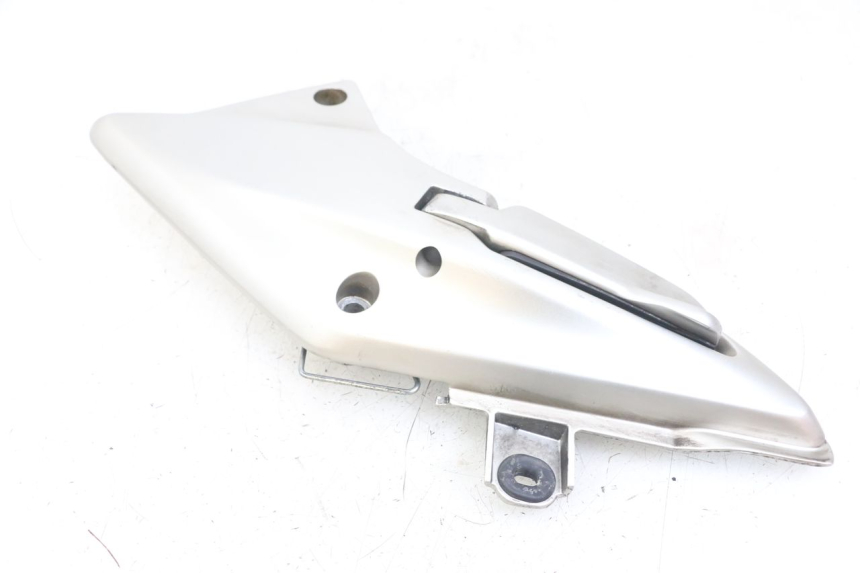 photo de FUSSRASTEN HALTEPLATTEN HINTEN RECHT HONDA FJS SILVERWING SILVER WING 600 (2001 - 2010)