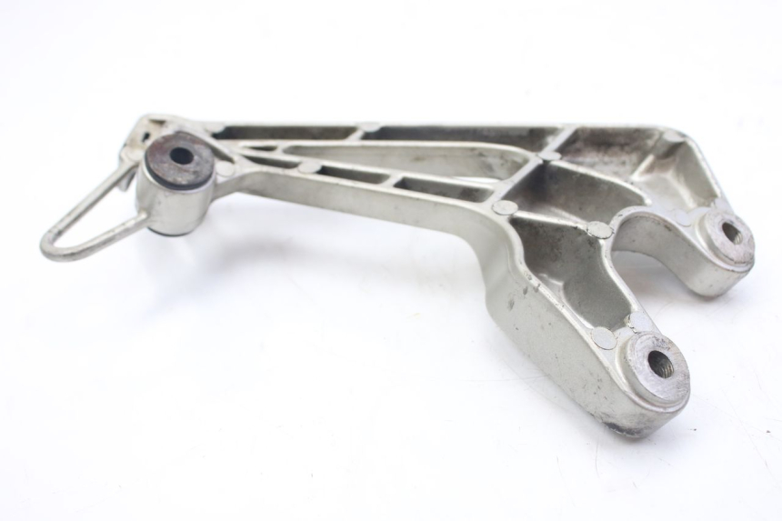 photo de RECHTE HINTERE FUßRASTENHALTERUNG HONDA VFR FI RC46 800 (1998 - 2001)