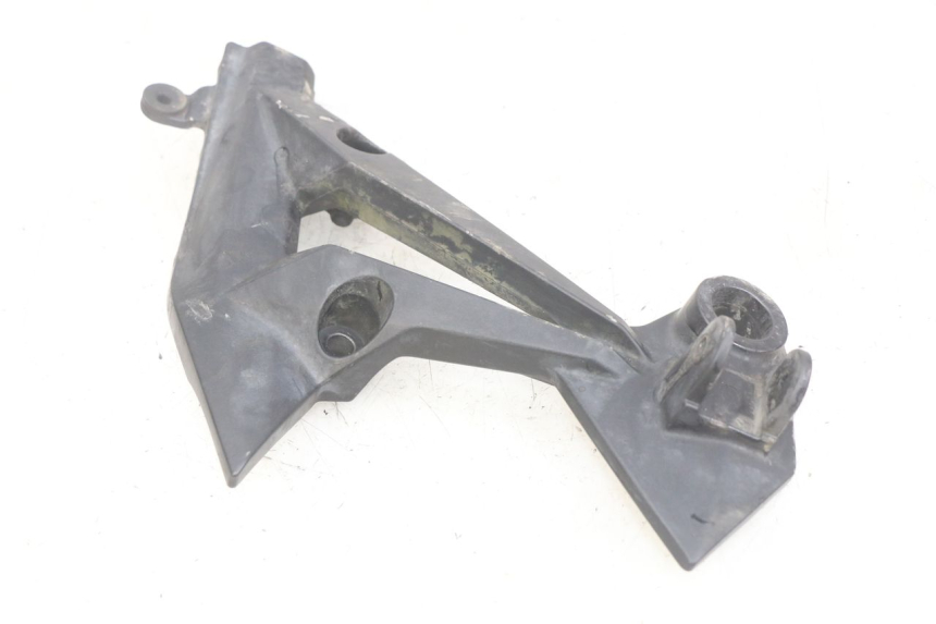 photo de RECHTE HINTERE FUßRASTENHALTERUNG KAWASAKI Z 750 (2007 - 2013)