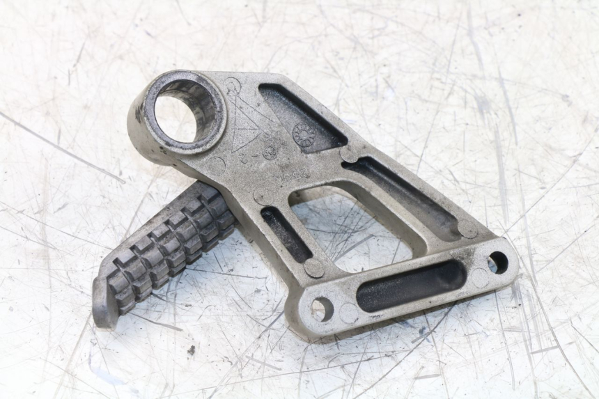 photo de FUSSRASTEN HALTEPLATTEN HINTEN RECHT KAWASAKI ZZR 600 (1995 - 2004)