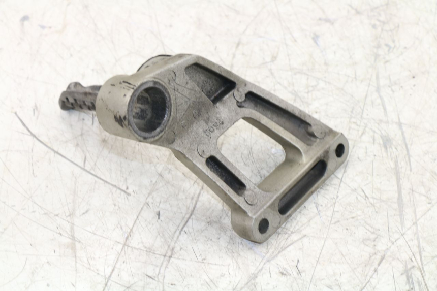 photo de FUSSRASTEN HALTEPLATTEN HINTEN RECHT KAWASAKI ZZR 600 (1995 - 2004)