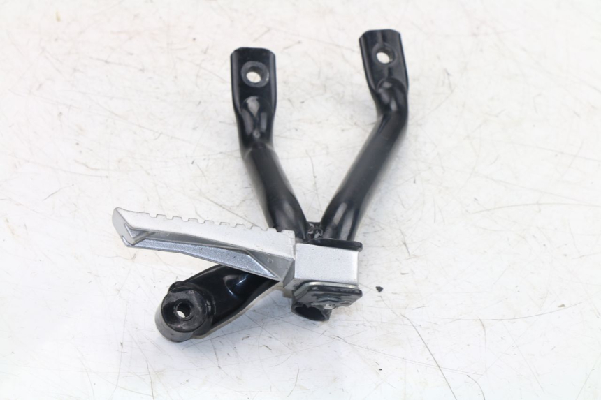 photo de FUSSRASTEN HALTEPLATTEN HINTEN RECHT KYMCO K-PW K-PIPE 50 (2012 - 2017)