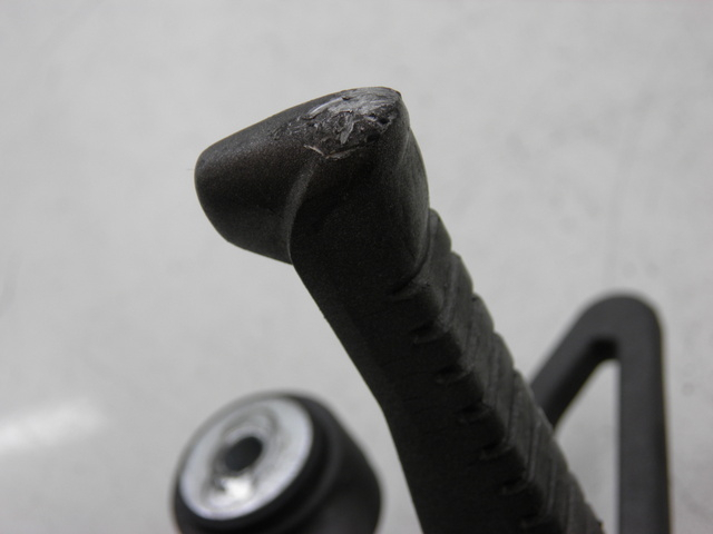 photo de FUSSRASTEN HALTEPLATTEN HINTEN RECHT KYMCO QUANNON NAKED 125 (2010)