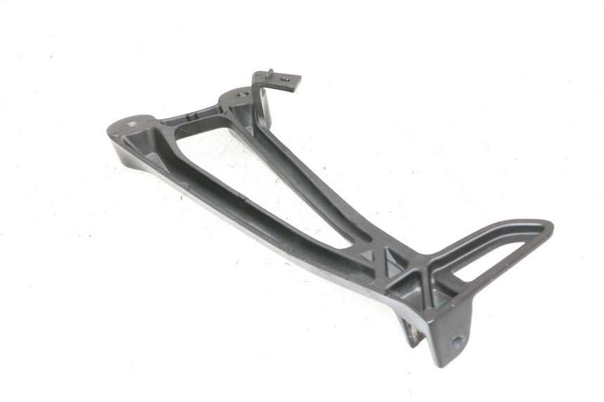 photo de FUSSRASTEN HALTEPLATTEN HINTEN RECHT YAMAHA MT-07 MT07 ABS 700 (2018 - 2020) - Zoom auf Gebrauchszustand