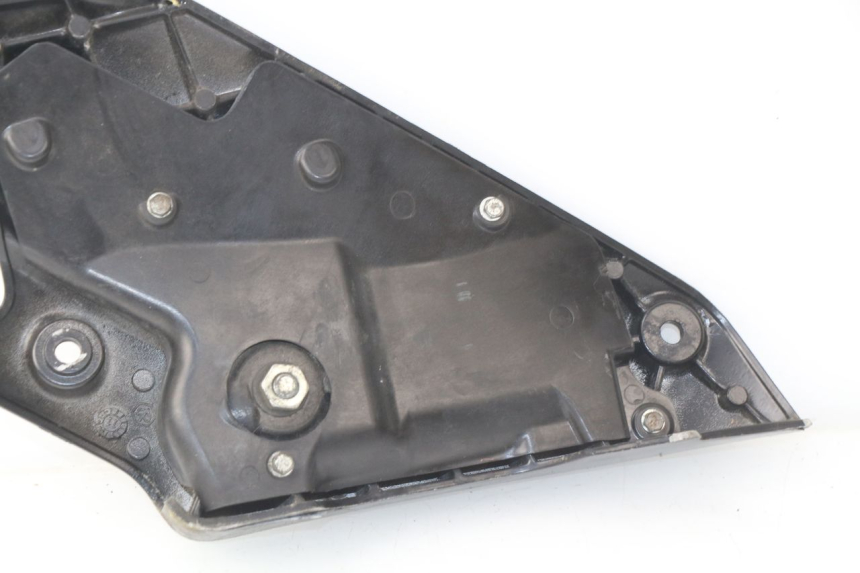 photo de RECHTE HINTERE FUßRASTENHALTERUNG GILERA NEXUS 125 (2009 - 2013)