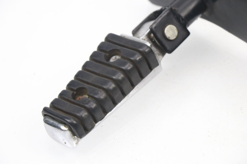 photo de FUSSRASTEN HALTEPLATTEN HINTEN RECHT LIFAN ROYAL KING 250 (2011 - 2019)