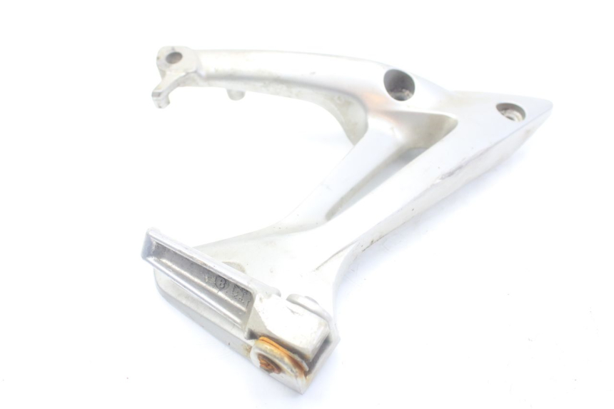 photo de RECHTE HINTERE FUßRASTENHALTERUNG HONDA VFR VTEC RC46 800 (2002 - 2013)