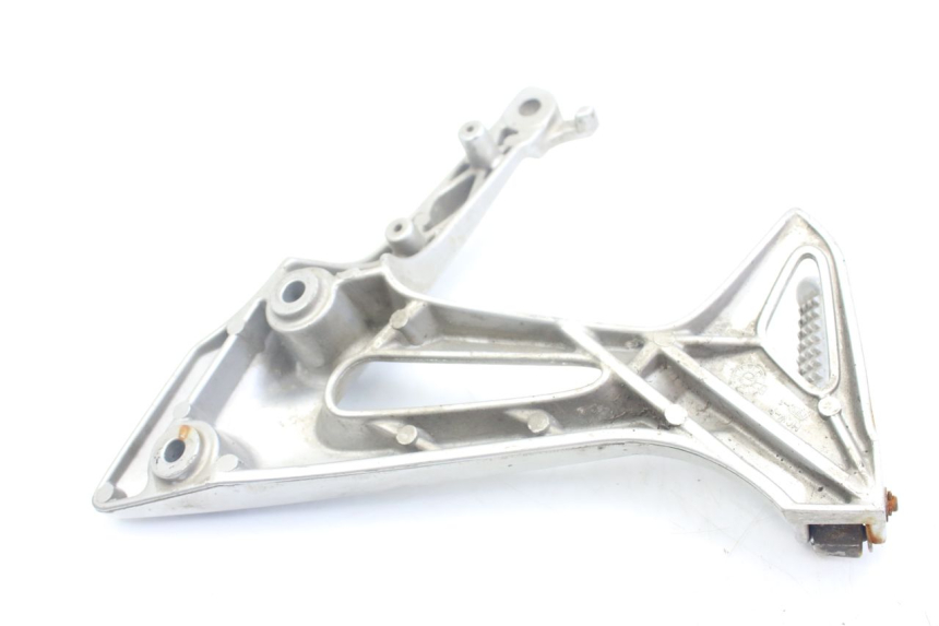 photo de RECHTE HINTERE FUßRASTENHALTERUNG HONDA VFR VTEC RC46 800 (2002 - 2013)