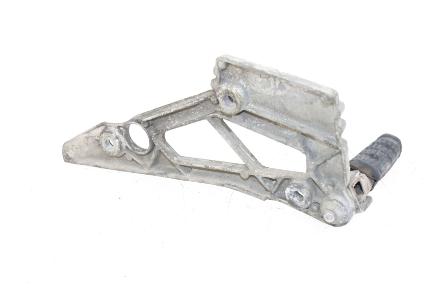 photo de FUSSRASTEN HALTEPLATTEN HINTEN RECHT YAMAHA XJ F 900 (1983 - 1994)
