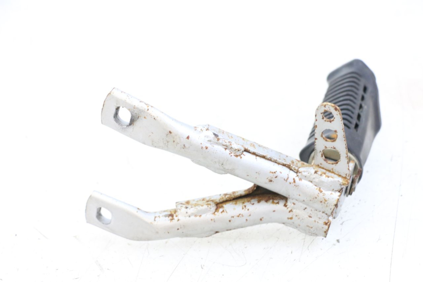 photo de RECHTES HINTERRAD-TRITTBRETTPLATTE HYOSUNG XRX 125 (2000 - 2008)