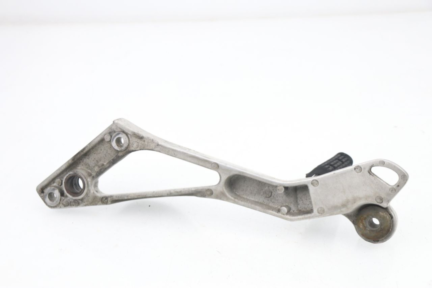 photo de FUSSRASTEN HALTEPLATTEN HINTEN RECHT YAMAHA TDM 3VD 850 (1991 - 1995)