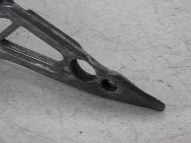 photo de FUSSRASTEN HALTEPLATTEN HINTEN RECHT YAMAHA XJ F 900 (1983 - 1994)