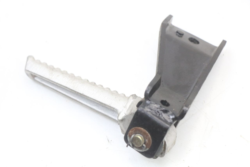 photo de Halterung für linken hinteren Fußrastenhalter DAELIM A-FOUR 2T 50 (2005 - 2012)