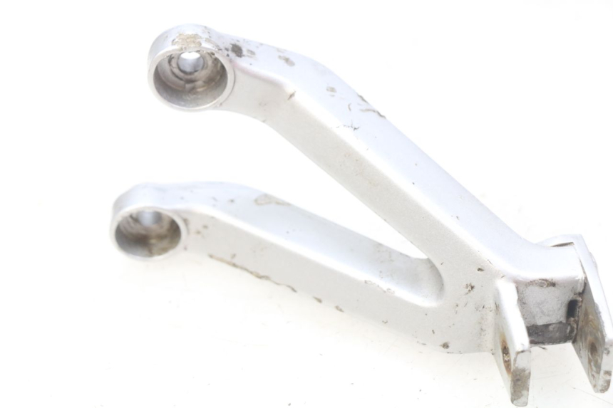 photo de FUSSRASTEN HALTEPLATTEN HINTEN LINKS HONDA CBR RR FIREBLADE 900 (1992 - 1994)