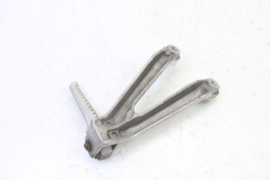 photo de FUSSRASTEN HALTEPLATTEN HINTEN LINKS HONDA CBR RR FIREBLADE 900 (1992 - 1994)