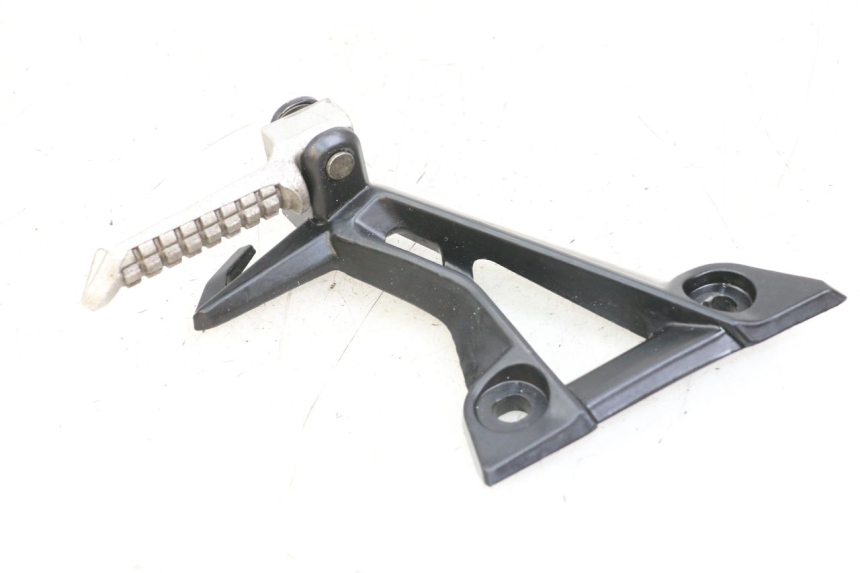 photo de FUSSRASTEN HALTEPLATTEN HINTEN LINKS EBROH BRAVO GLE 1 (2020 - 2024)