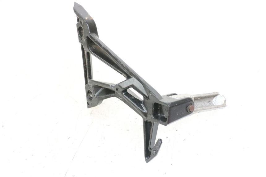 photo de FUSSRASTEN HALTEPLATTEN HINTEN LINKS EBROH BRAVO GLE 1 (2020 - 2024)