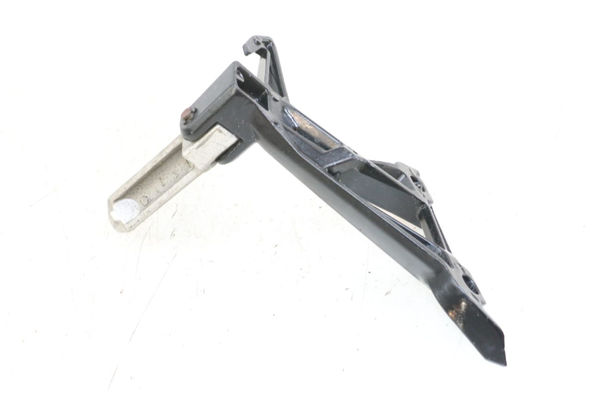 photo de FUSSRASTEN HALTEPLATTEN HINTEN LINKS EBROH BRAVO GLE 1 (2020 - 2024)