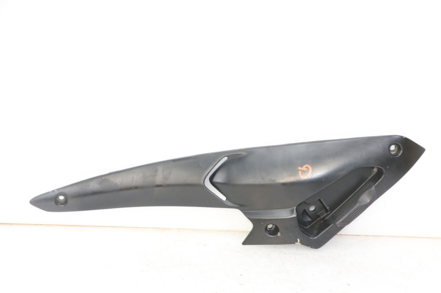 photo de FUSSRASTEN HALTEPLATTEN HINTEN LINKS GILERA NEXUS 300 (2008 - 2013)