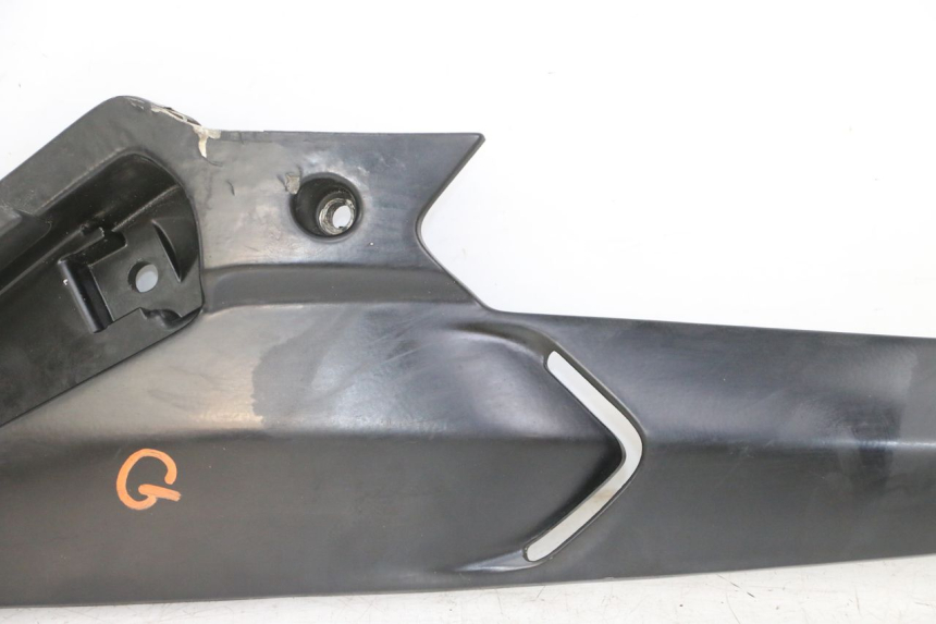 photo de FUSSRASTEN HALTEPLATTEN HINTEN LINKS GILERA NEXUS 300 (2008 - 2013)