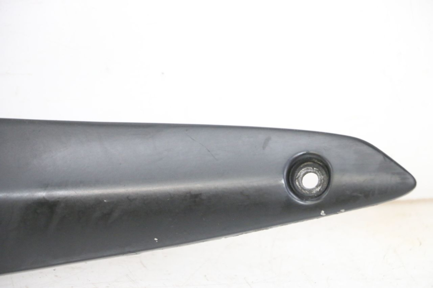 photo de FUSSRASTEN HALTEPLATTEN HINTEN LINKS GILERA NEXUS 300 (2008 - 2013)