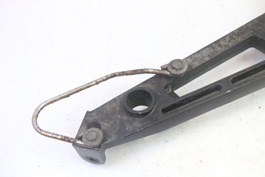 photo de FUSSRASTEN HALTEPLATTEN HINTEN LINKS KAWASAKI GPZ RX 1000 (1986 - 1988) - Details der Befestigungspunkte