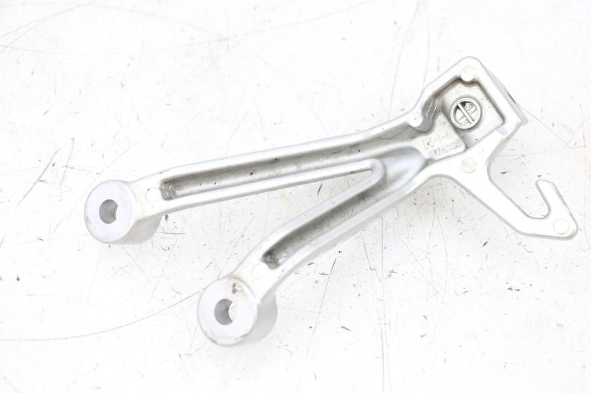 photo de FUSSRASTEN HALTEPLATTEN HINTEN LINKS SUZUKI GSXR GSX-R 1000 (2003 - 2004) - Zoom auf Gebrauchszustand