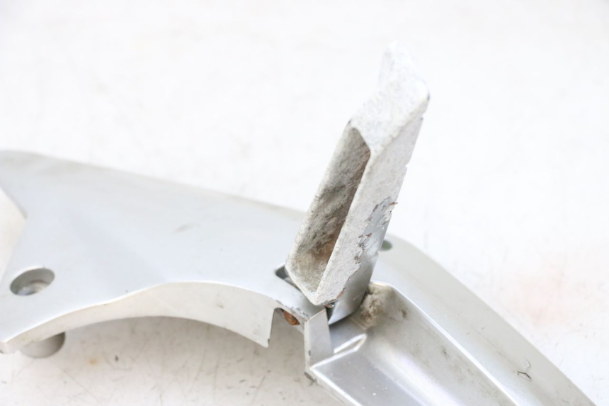 photo de FUSSRASTEN HALTEPLATTEN HINTEN LINKS JM MOTORS GTS 125 (2015 - 2019) - Alternative Perspektive