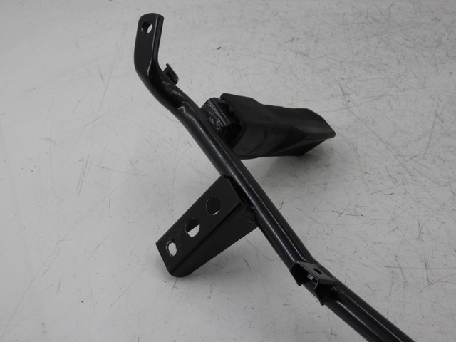 photo de FUSSRASTEN HALTEPLATTEN HINTEN LINKS HONDA FES S-WING SWING ABS 125 (2007 - 2015)