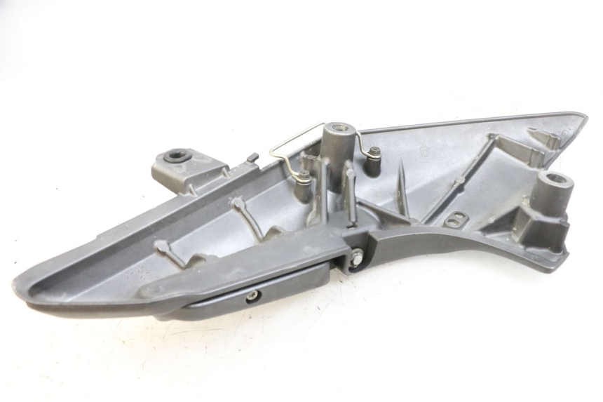 photo de FUSSRASTEN HALTEPLATTEN HINTEN LINKS HONDA FJS SILVER WING SILVERWING 400 (2005 - 2008)