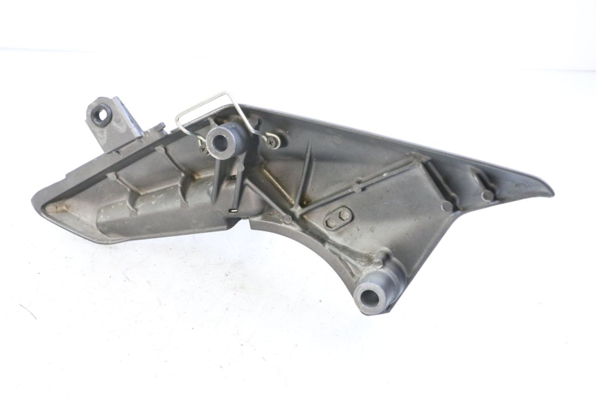 photo de FUSSRASTEN HALTEPLATTEN HINTEN LINKS HONDA FJS SILVER WING SILVERWING 400 (2005 - 2008)