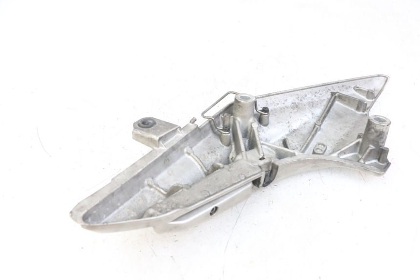 photo de FUSSRASTEN HALTEPLATTEN HINTEN LINKS HONDA FJS SILVERWING SILVER WING 600 (2001 - 2010)