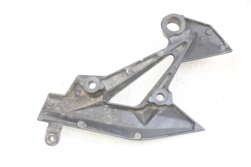 photo de HALTERUNG FüR LINKEN HINTEREN FUßRASTEN KAWASAKI Z 750 (2007 - 2013)