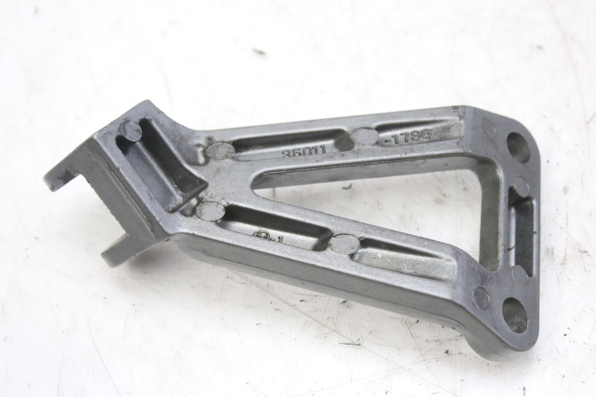 photo de LINKS HINTERER FUßRASTENHALTER KAWASAKI ZX-6R ZX6R 600 (1995 - 1997)
