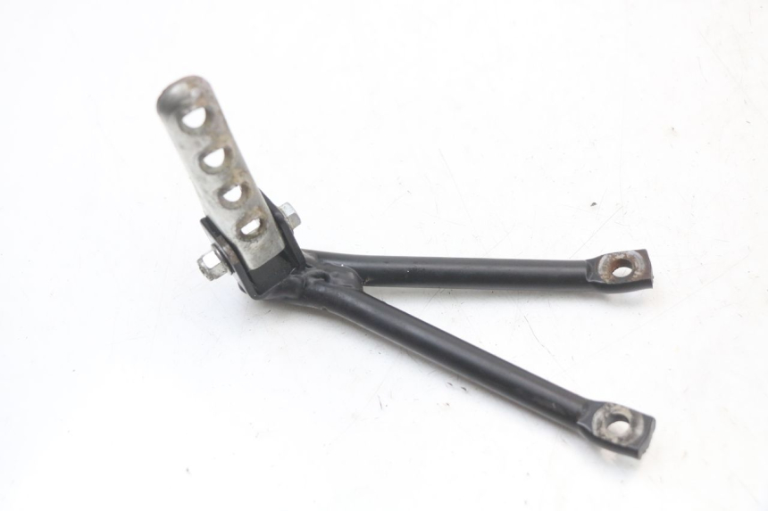 photo de LINKS HINTERE FUßRASTENHALTERUNG RIEJU MRT 50 (2018 - 2021)