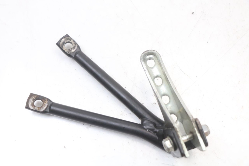 photo de LINKS HINTERE FUßRASTENHALTERUNG RIEJU MRT 50 (2018 - 2021)