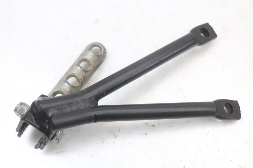 photo de LINKS HINTERE FUßRASTENHALTERUNG RIEJU MRT 50 (2018 - 2021)