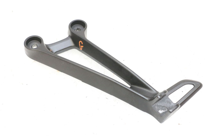 photo de FUSSRASTEN HALTEPLATTEN HINTEN LINKS YAMAHA MT-07 MT07 ABS 700 (2018 - 2020) - Technische Nahaufnahme