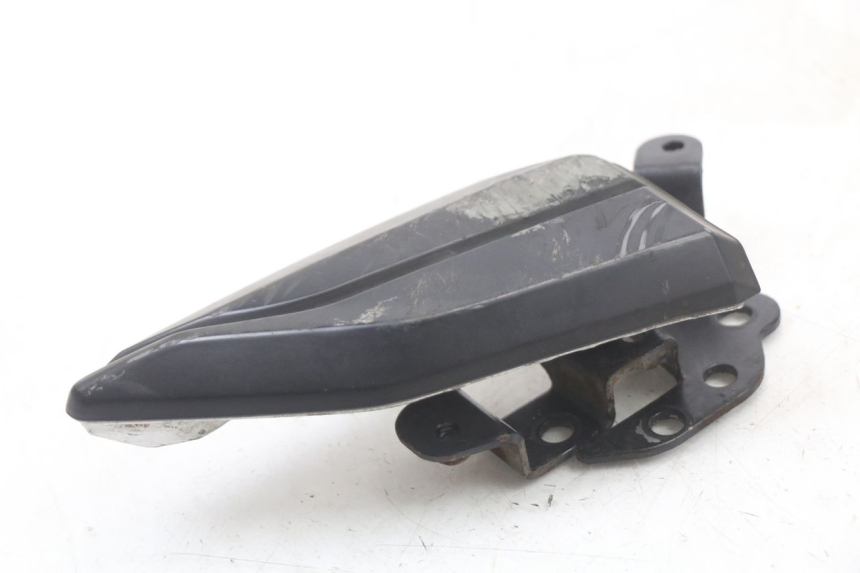 photo de FUSSRASTEN HALTEPLATTEN HINTEN LINKS PEUGEOT BELVILLE 125 (2017 - 2021)