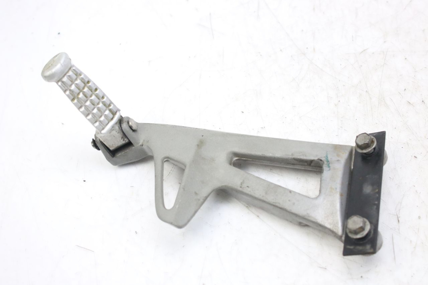photo de LINKS HINTERER FUßRASTENHALTER TRIUMPH SPRINT ST 955 (1999 - 2001)