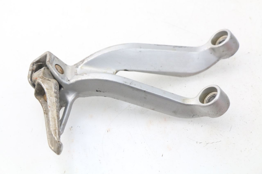 photo de FUSSRASTEN HALTEPLATTEN HINTEN LINKS SUZUKI GSX-R GSXR 600 (2001 - 2003)