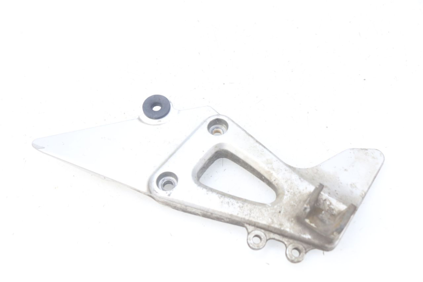 photo de LINKS HINTERE FUßRASTENHALTERUNG SUZUKI XF FREEWIND 650 (1997 - 2003)